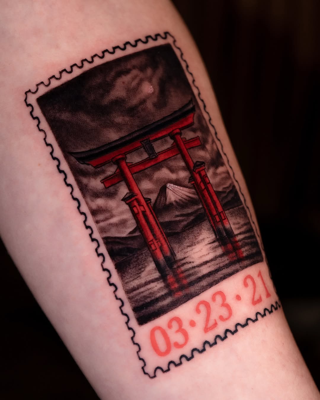 POSTAGE STAMP / TORII